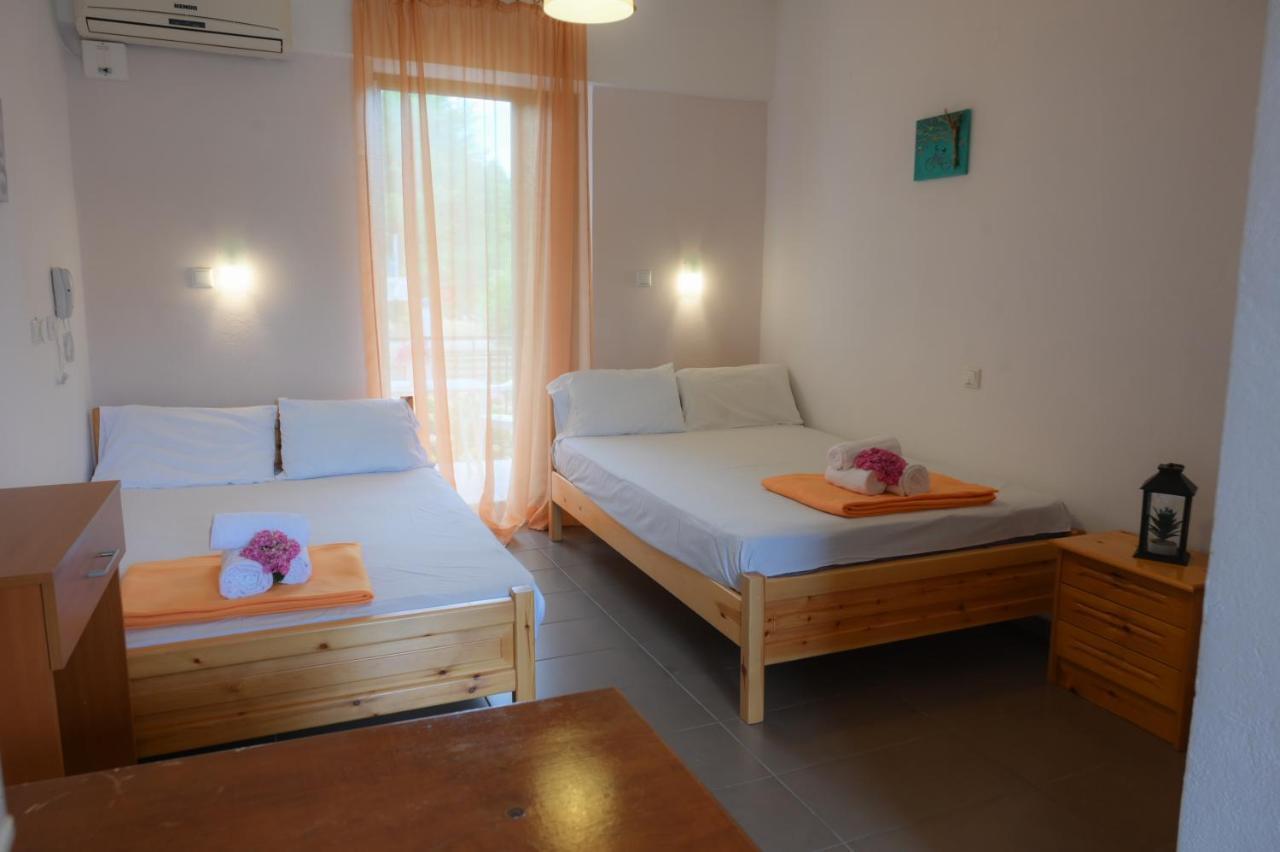 Hotel Geromichalos Paralía Skotínis Extérieur photo